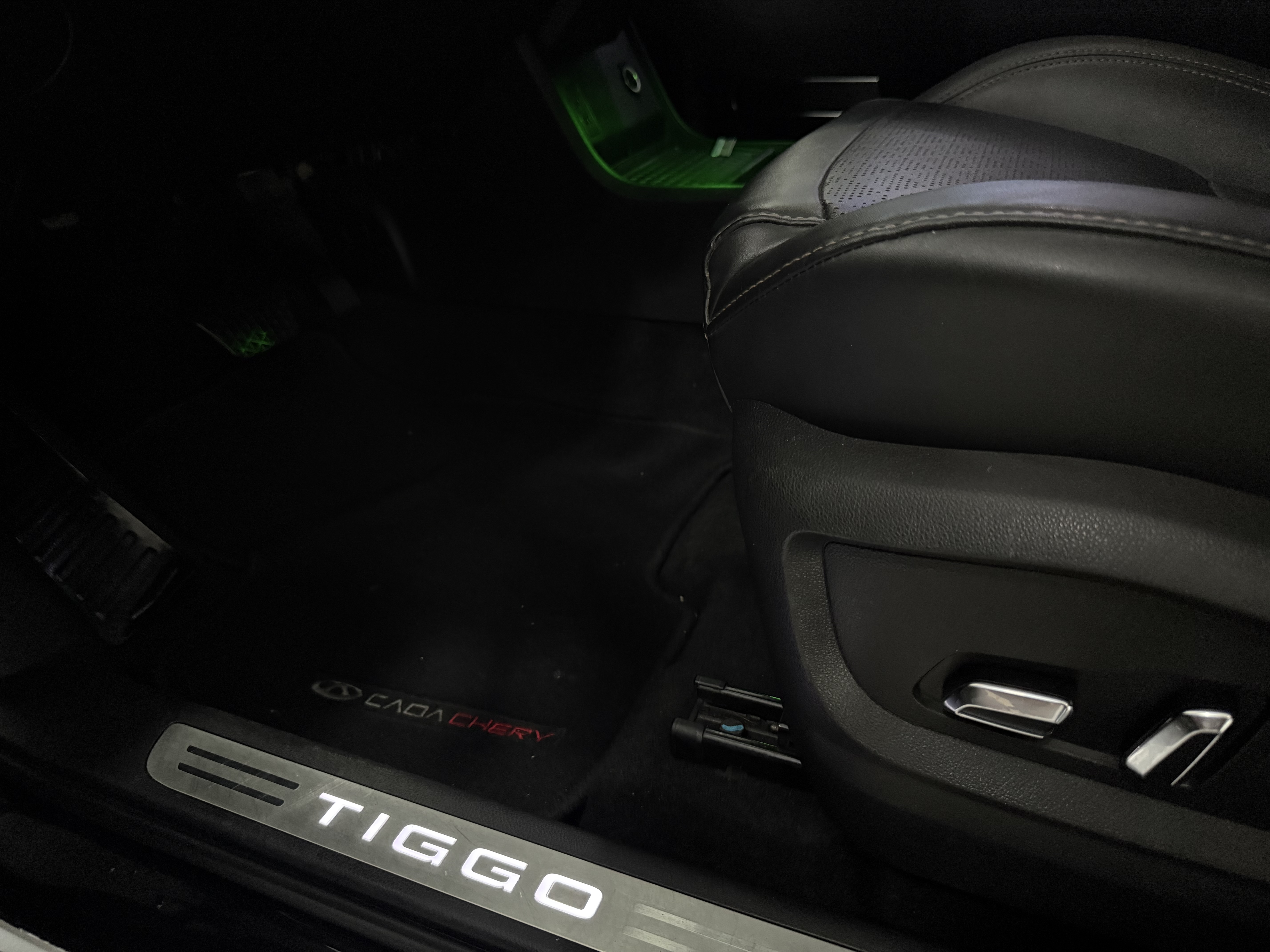 CaoaChery Tiggo8