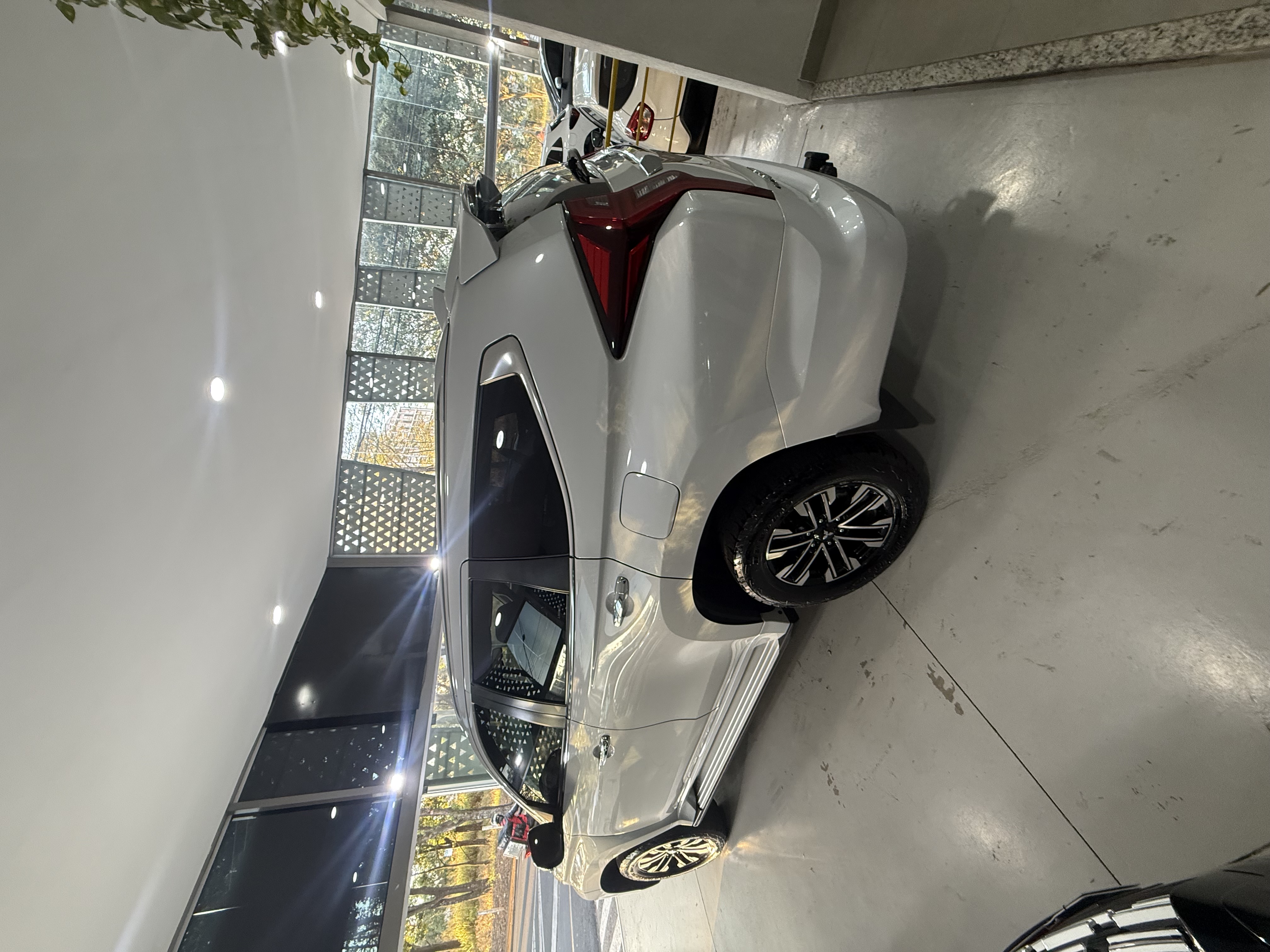 MITSUBICHI PAJERO SPORT