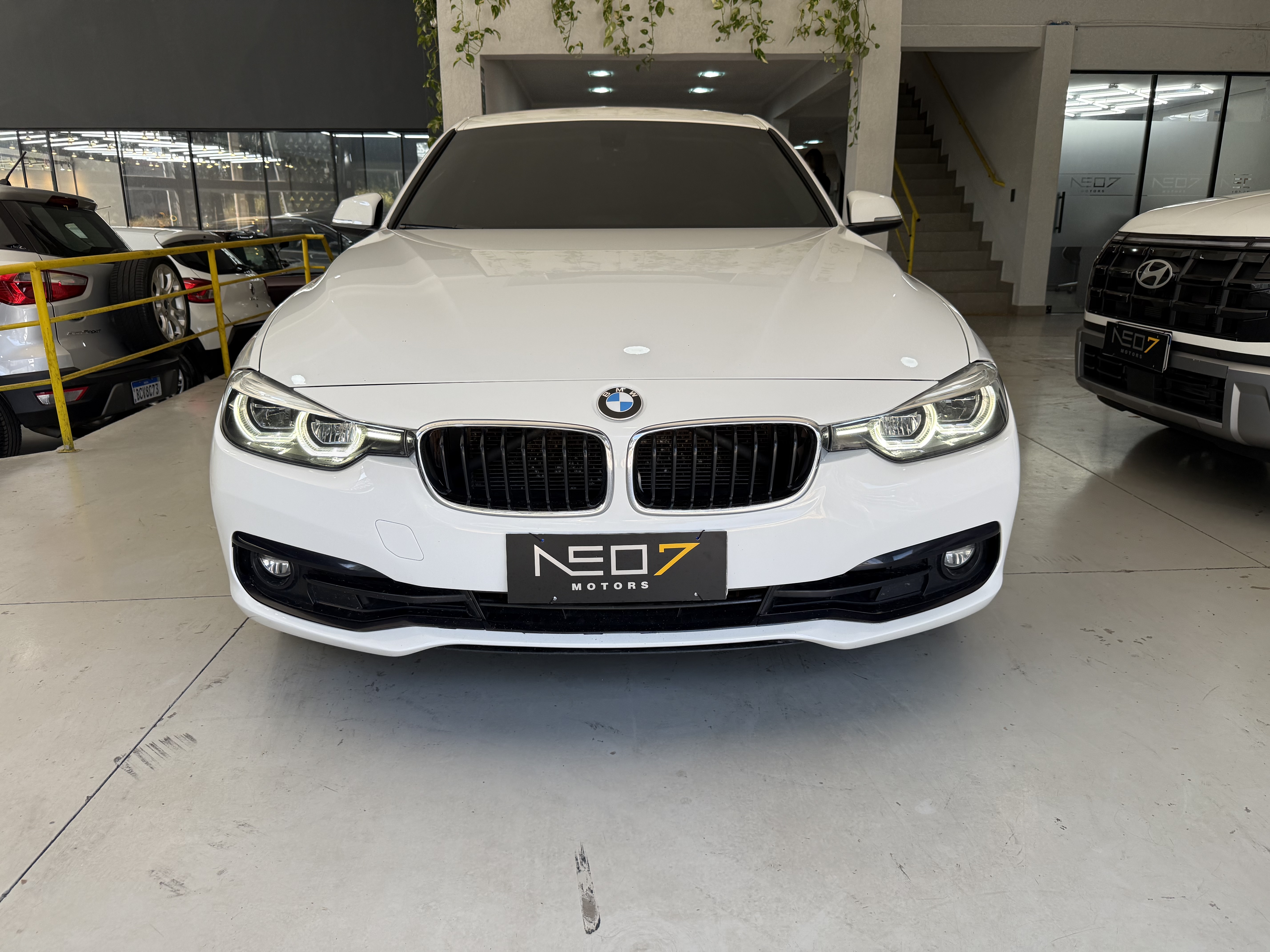 BMW 320i