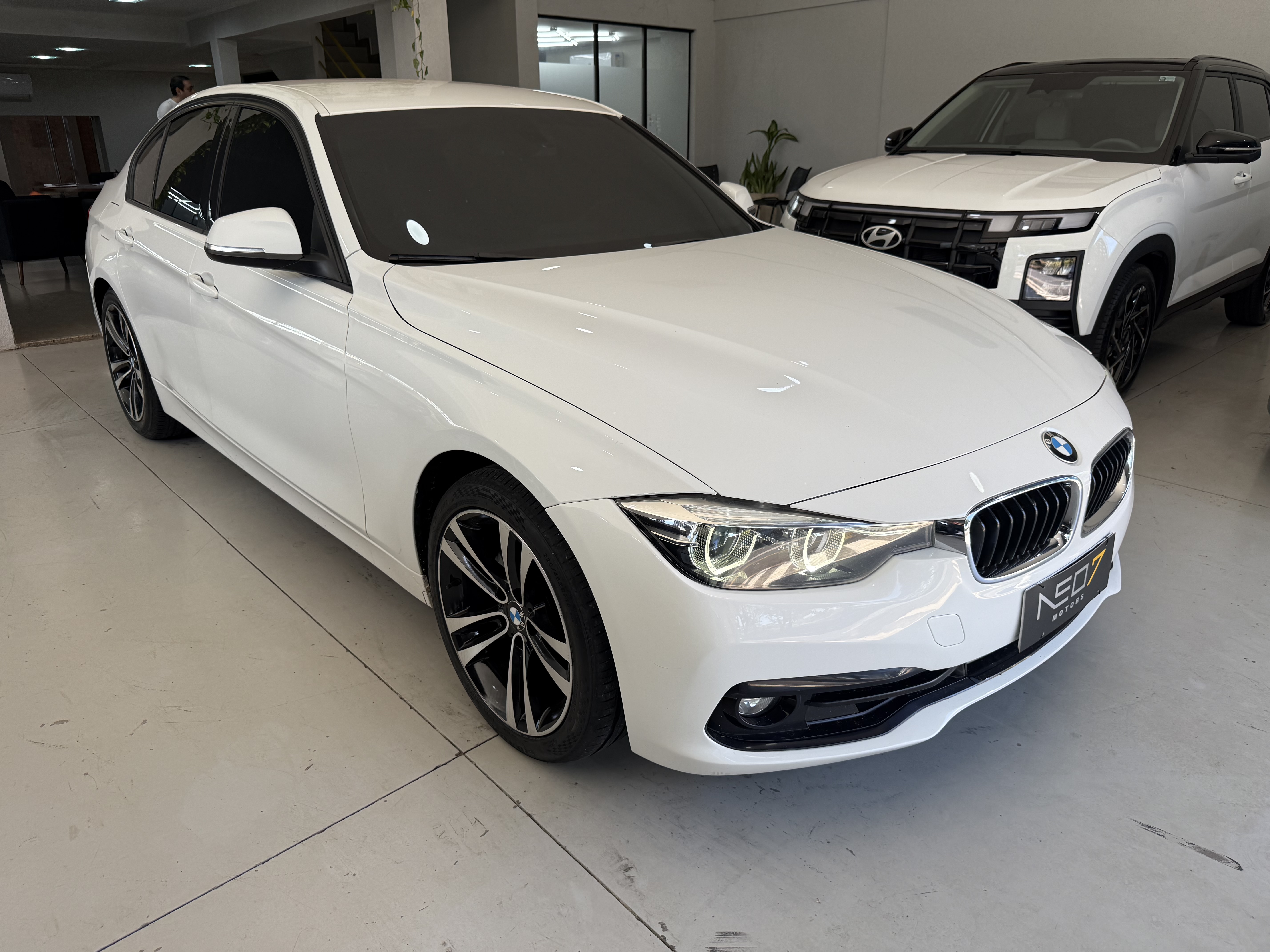 BMW 320i