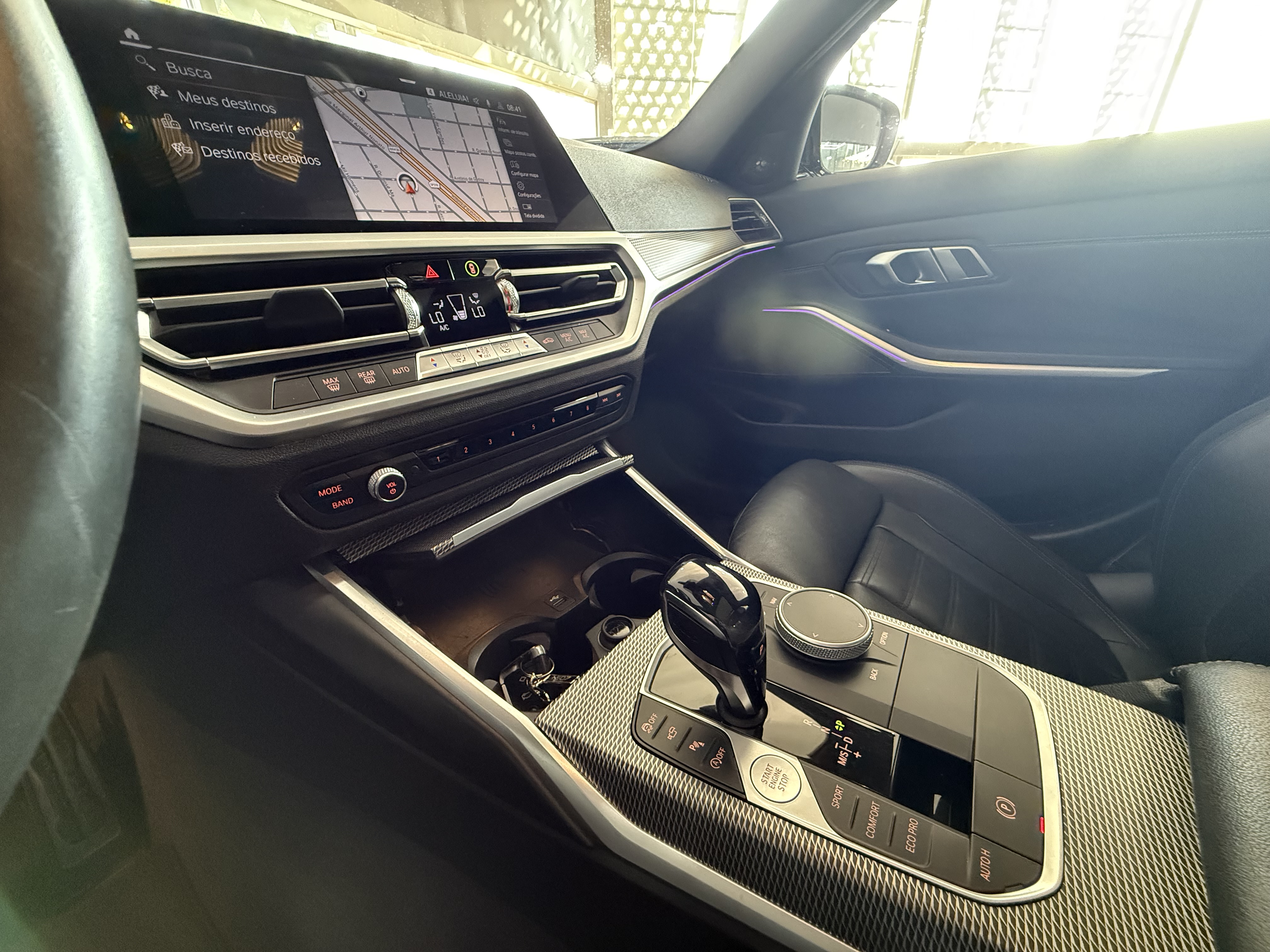 BMW 330i M SPORT