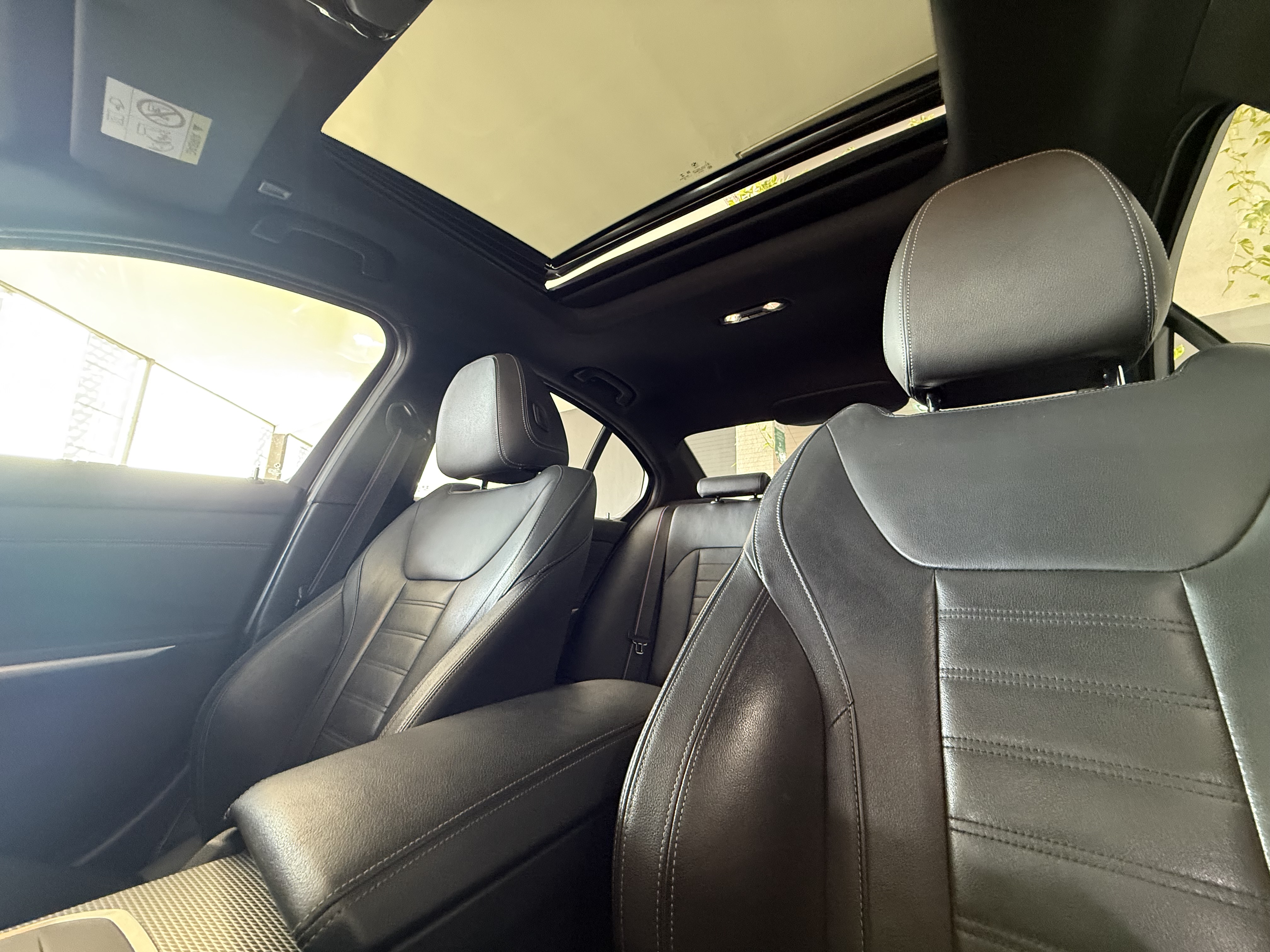 BMW 330i M SPORT