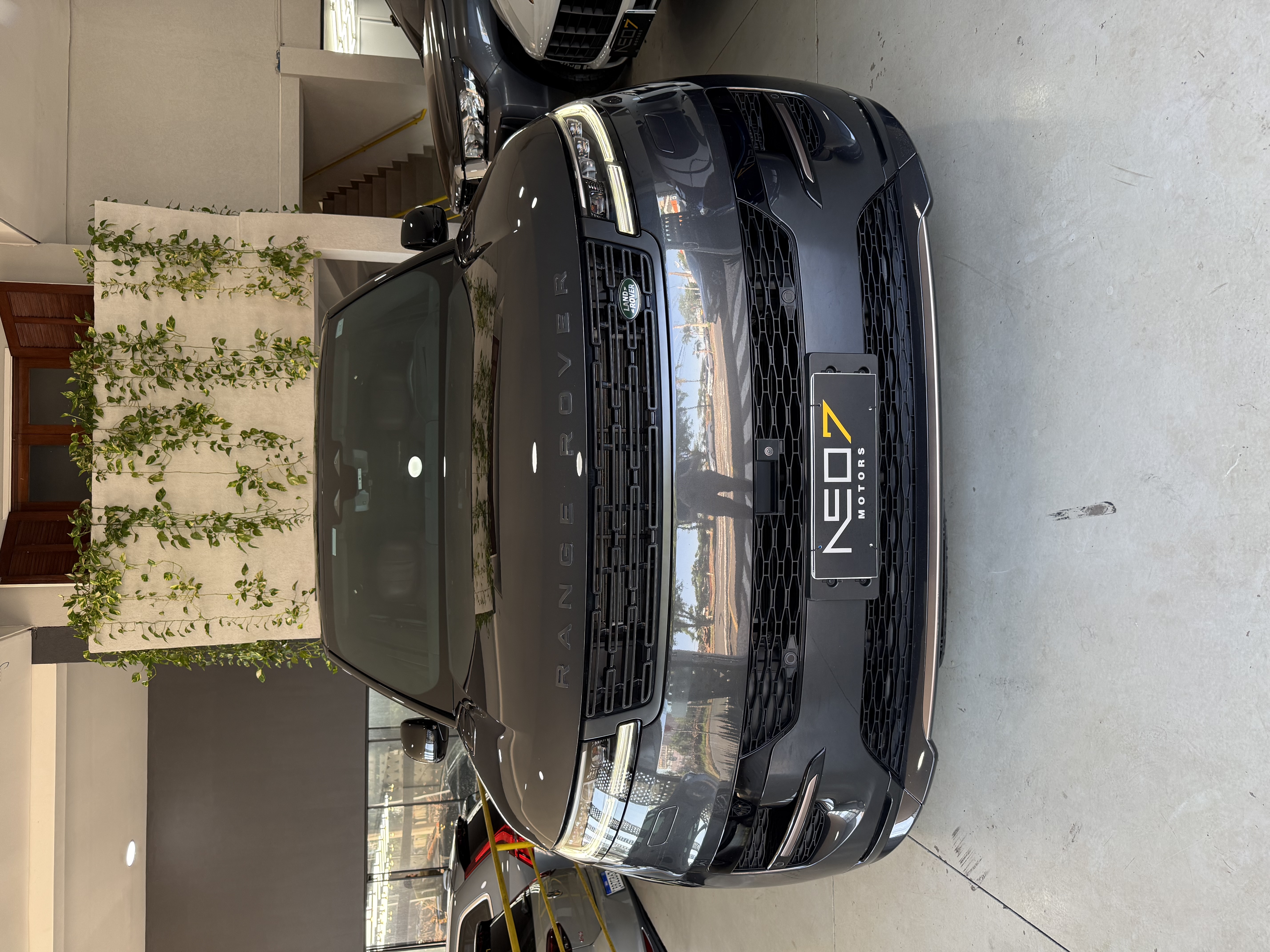 LAND ROVER RANGE ROVER
